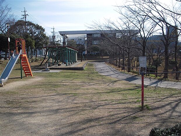 梨の木公園（約1,176m）