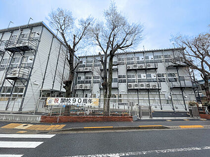 江戸川区立上小岩小学校 421m