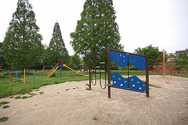 戸笠公園（約380m）