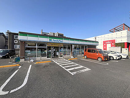 ファミリーマート 守山森宮町店 936m