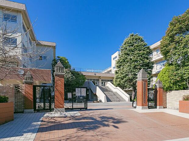 さいたま市立南浦和中学校（約1,168m）