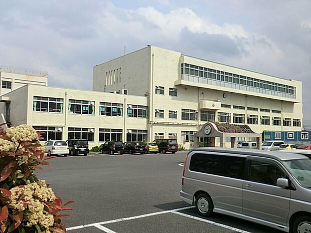 川口市立元郷中学校（約1,130m）