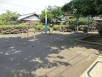 花5児童公園 279m