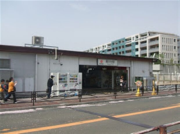 東急電鉄「梶が谷」駅（約1,520m）