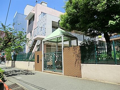 学校法人芳村学園さくら幼稚園 700m