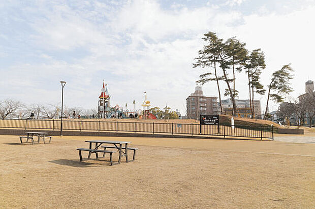 長住中央公園(約1,835m)