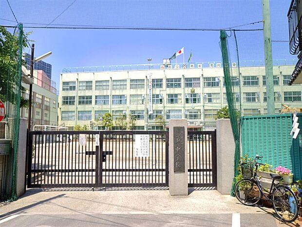 荒川区立第一中学校(約363m)