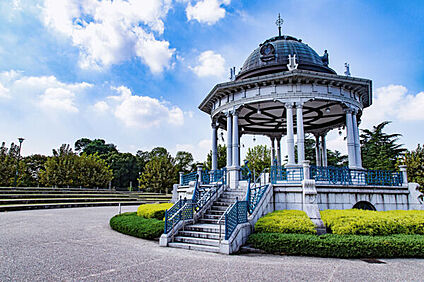 鶴舞公園 411m