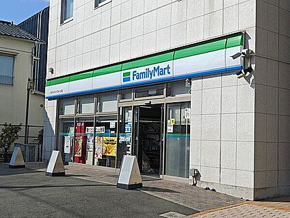 ファミリーマート Ｎマートシーフォーレ店 903m
