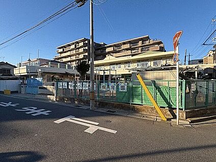 ローソン さいたま白幡三丁目店 1390m