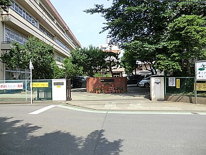 朝霞市立朝霞第二小学校 1924m