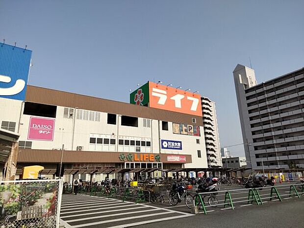 ライフ南津守店（約904m）