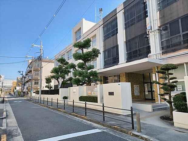 大阪市立宝栄小学校（約276m）