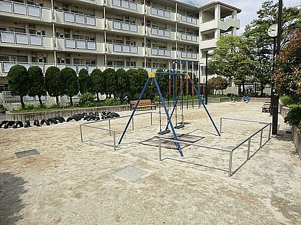 第二下今井児童遊園(約566m)