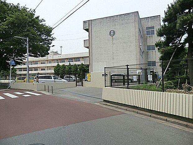 船橋市立飯山満小学校（約996m）