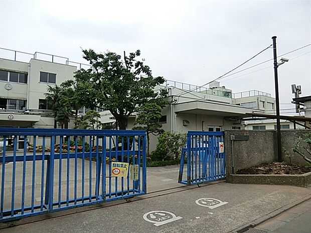 世田谷区立喜多見小学校（約839m）