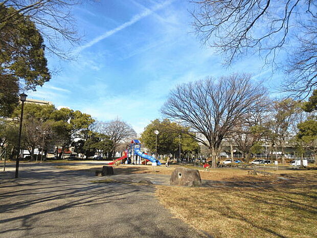 花田公園（約718m）