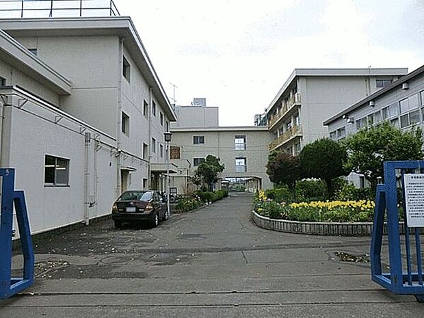 小平市立小平第一中学校（約1,228m）