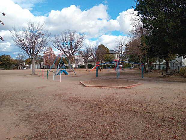 じぞう公園（約882m）