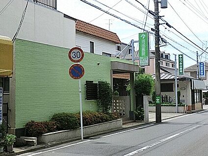 河田医院 148m