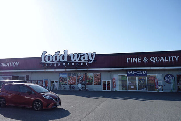 フードウェイ小戸店(約723m)