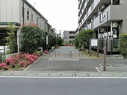 西北五丁目公園 738m
