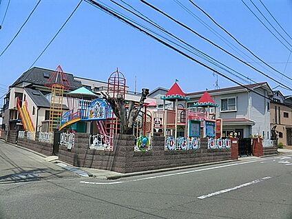 日吉幼稚園 664m