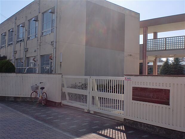 名古屋市立筒井小学校(約272m)