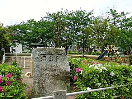 沼公園 987m