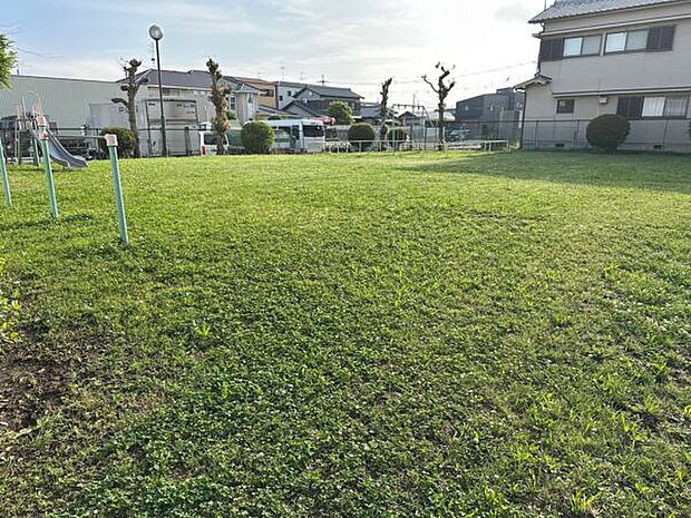 岩屋児童遊園地(約1,419m)