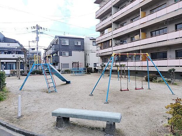 梶第2団地公園(約216m)