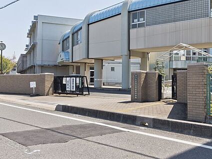 さいたま市立与野南中学校 464m