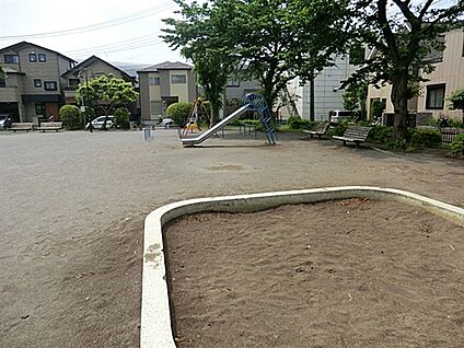 文蔵公園 932m