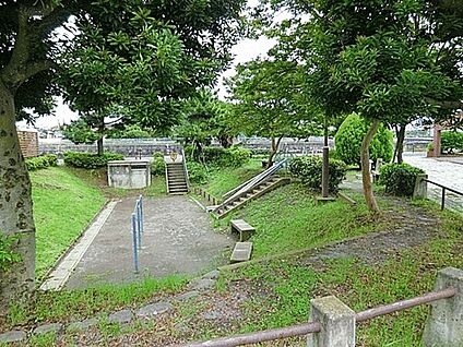 下藤が谷南公園 1132m