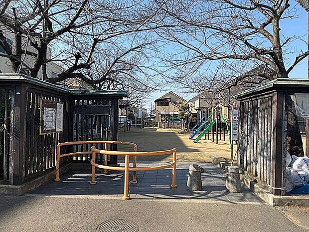 久宝寺第2公園(約303m)