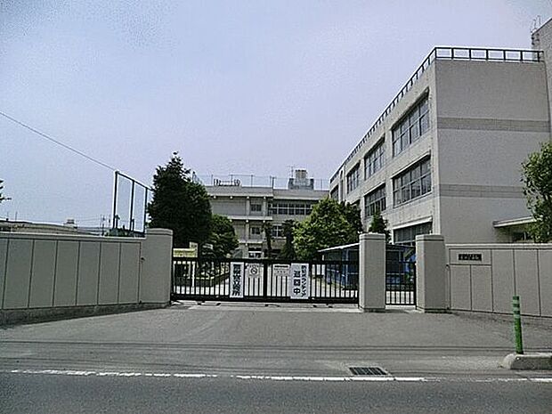 さいたま市立大戸小学校(約305m)