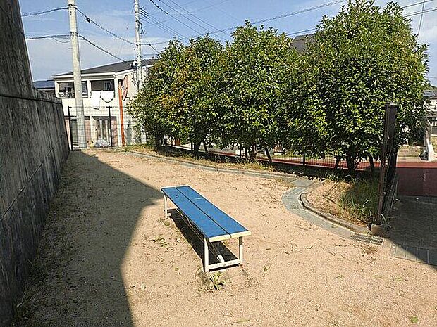 野口南公園(約1,418m)