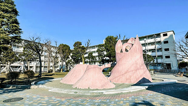大島八丁目公園(約1,087m)