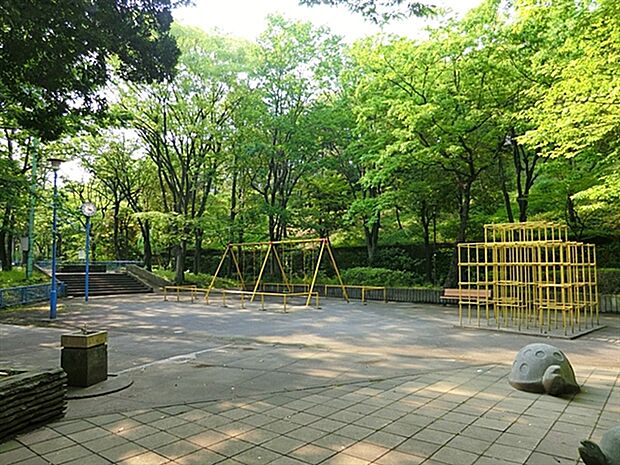 愛宕第二公園(約925m)
