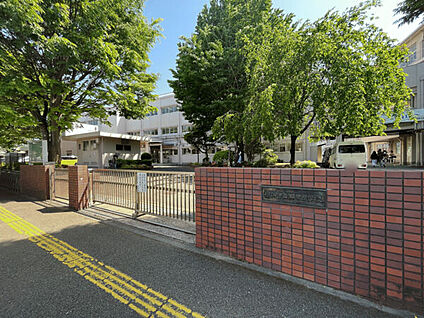 横浜市立瀬谷中学校 685m