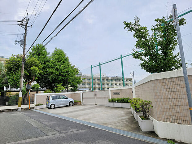 塚口東公園(約919m)
