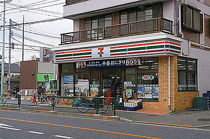 セブンイレブン江戸川南小岩8丁目店 707m