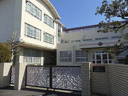 名古屋市立豊国中学校 391m