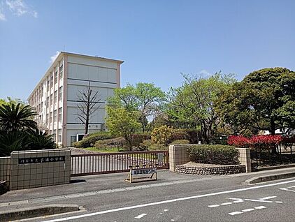 刈谷市立衣浦小学校 1211m