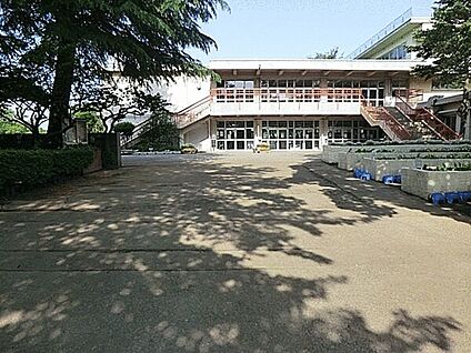 小平市立小平第十一小学校 1289m