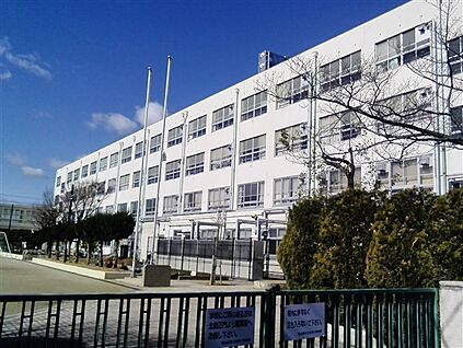 名古屋市立白沢小学校 1257m
