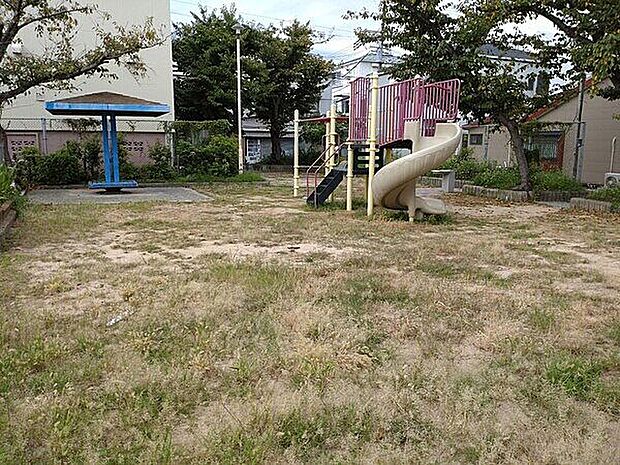 苅藻公園（約87m）