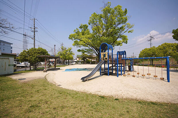 星宮公園（約609m）