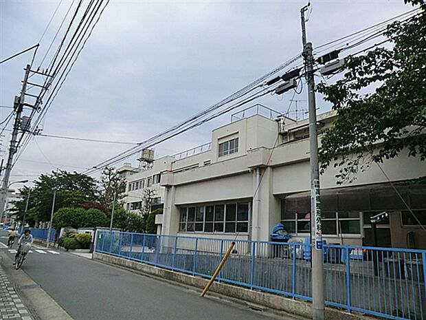 大田区立雪谷中学校(約678m)