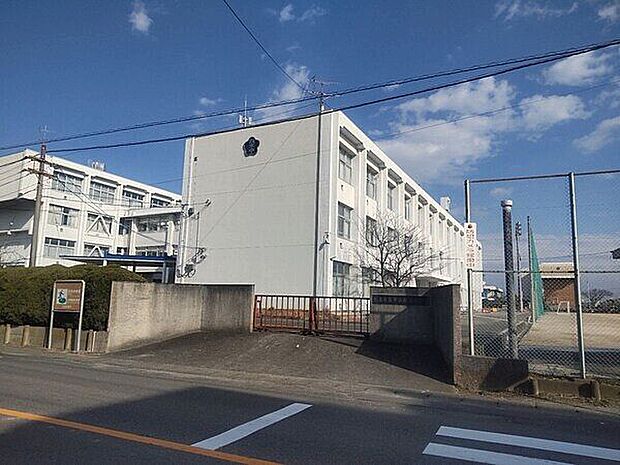 北名古屋市立白木中学校（約955m）